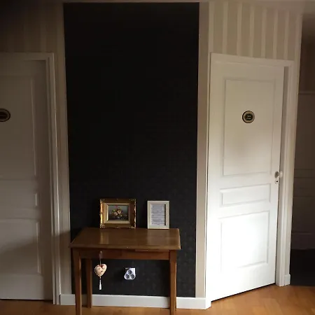 D'hotes L'aubaine Avec Jacuzzi 住宿加早餐酒店