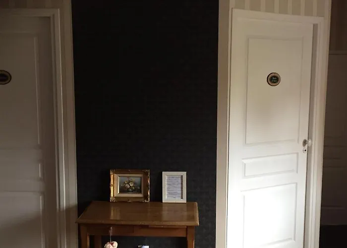 D'hotes L'aubaine Avec Jacuzzi Bed & Breakfast