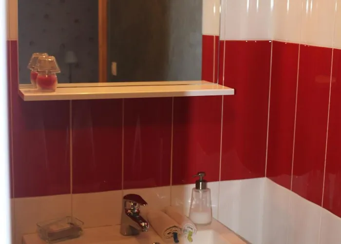 D'hotes L'aubaine Avec Jacuzzi